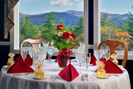 Ledges Restaurant at The White Mountain Hotel and Resort